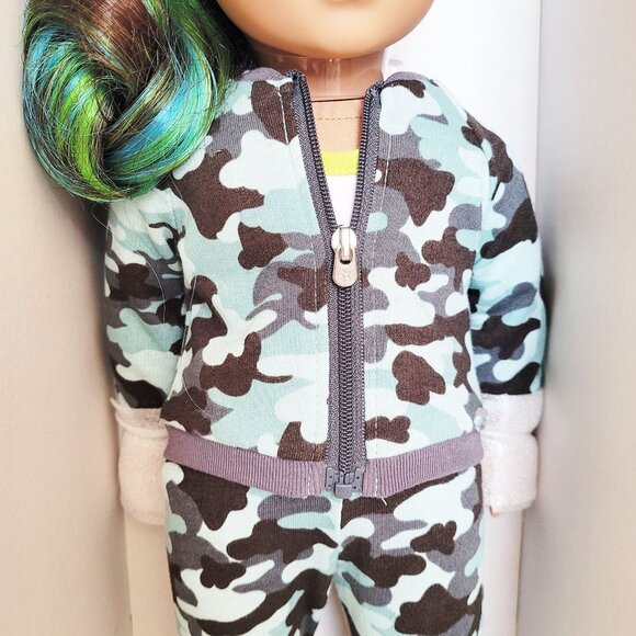 American Girl Truly Me Street Chic #89 18" Doll Brown Blue Green Hair BNIB - Picture 8 of 11